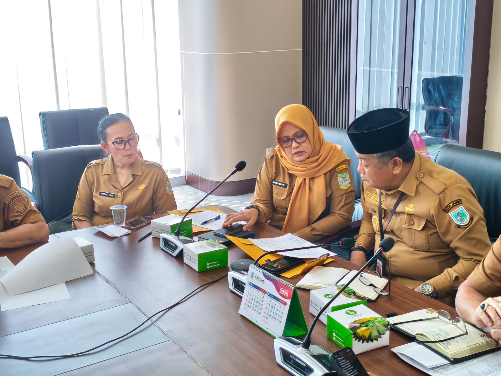 Inspektorat Kota Jambi Gelar Rapat Bersama KPK RI Terkait MCSP 2025 Area Pengadaan Barang dan Jasa